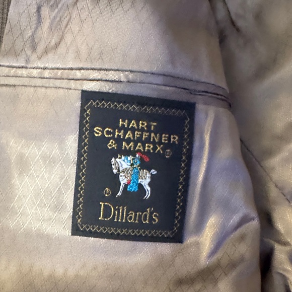 Elegant Men's Brown Suit - Picture 6 of 12